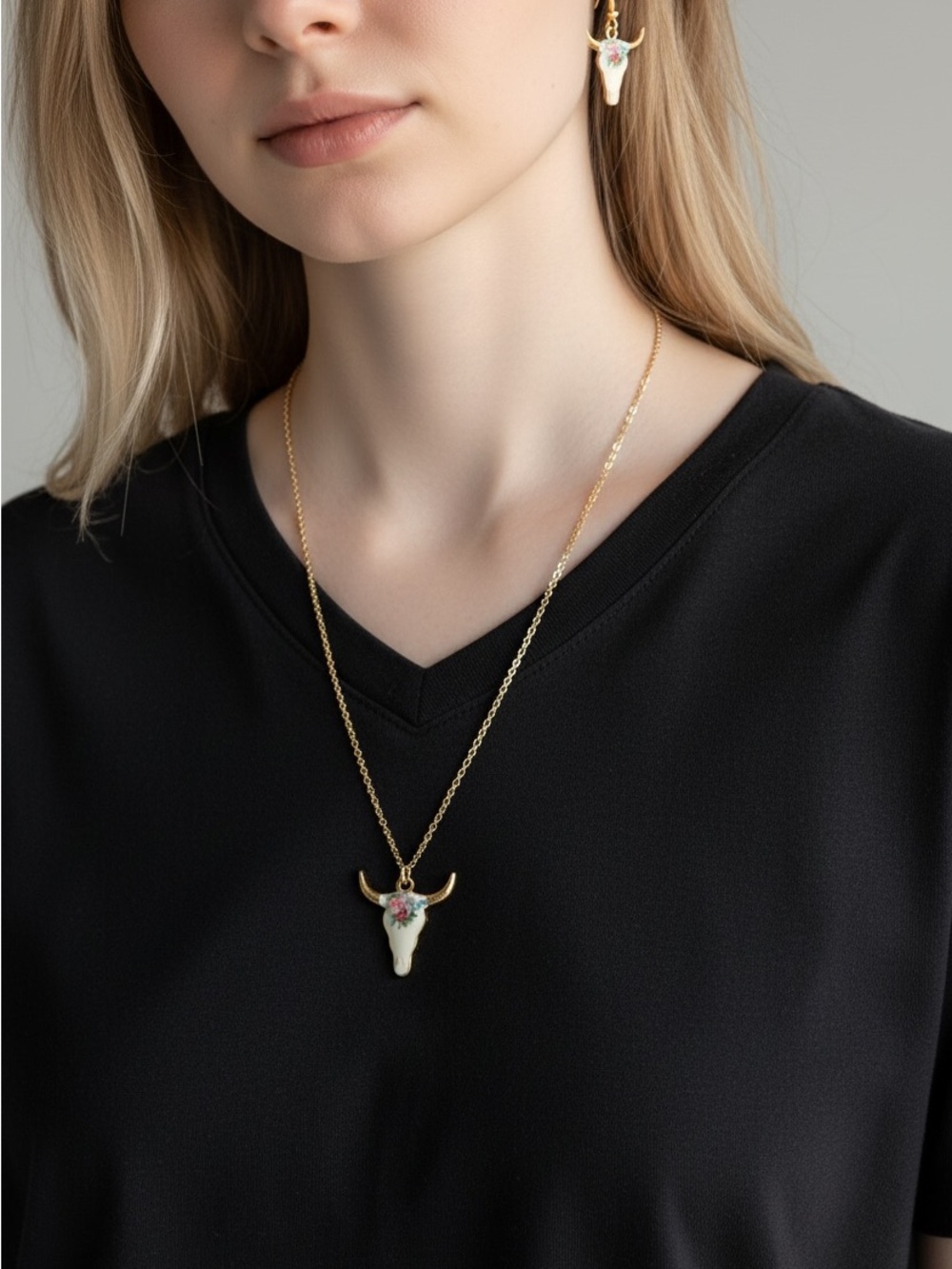 10/23 Gold-Tone Floral Bull Skull Pendant Necklace in Cream